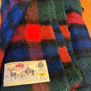 Vintage Aabe Wool Blanket 
Large size